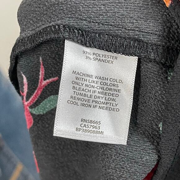 BP • Mock Neck Floral Blouse - Picture 6 of 6